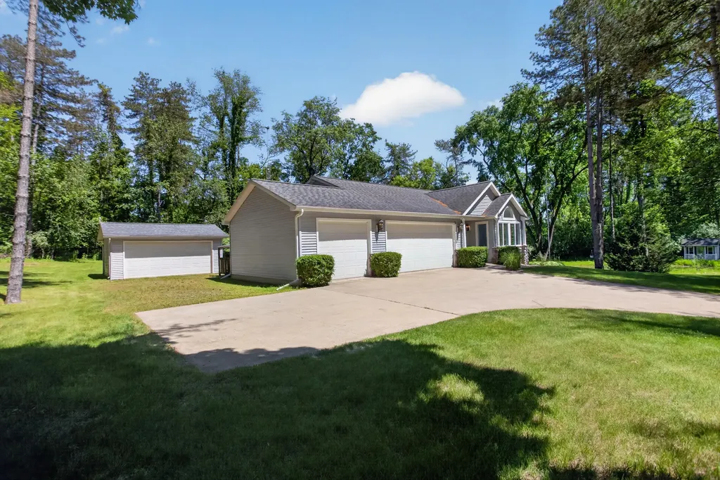 7655 Riverside Road Columbia Township MI 49230