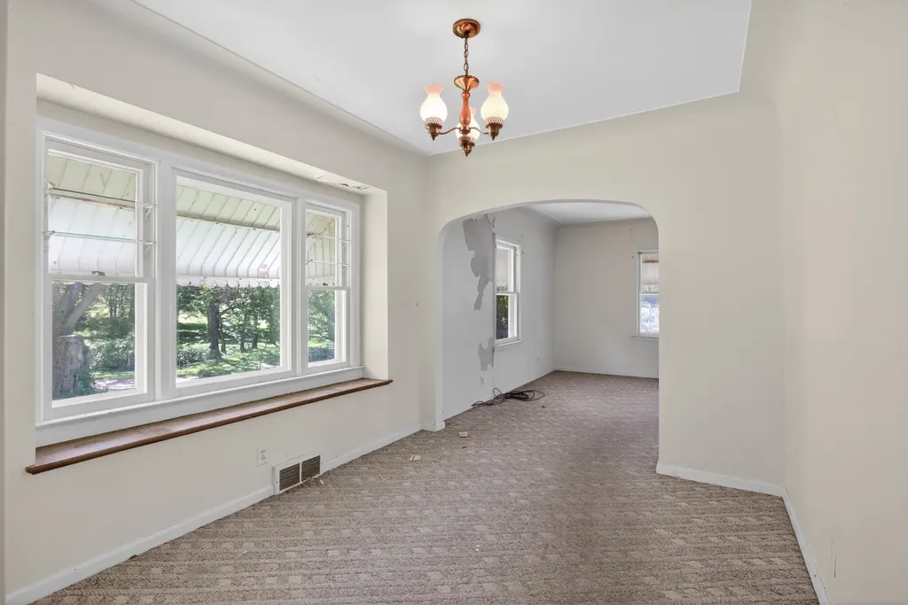 2627 Cooper Street Blackman Charter Township MI 49201