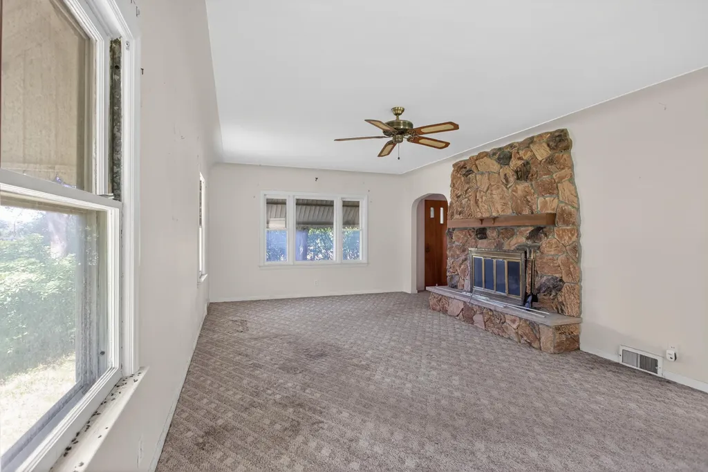 2627 Cooper Street Blackman Charter Township MI 49201