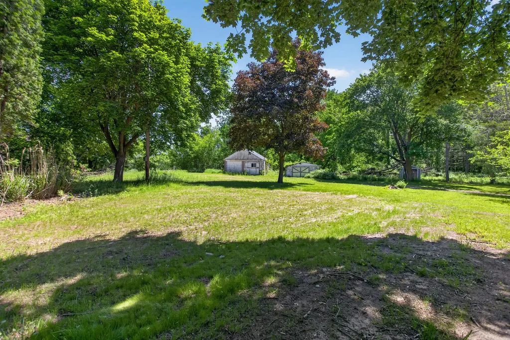2627 Cooper Street Blackman Charter Township MI 49201