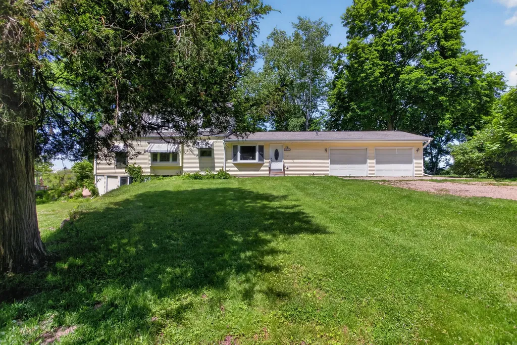 2627 Cooper Street Blackman Charter Township MI 49201