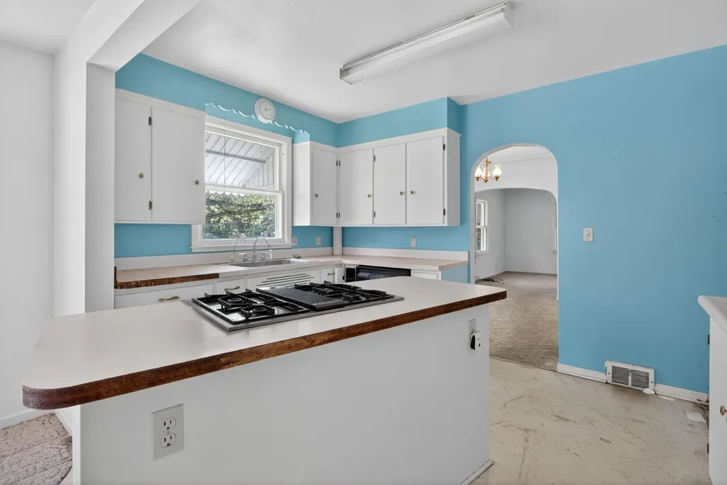 2627 Cooper Street Blackman Charter Township MI 49201