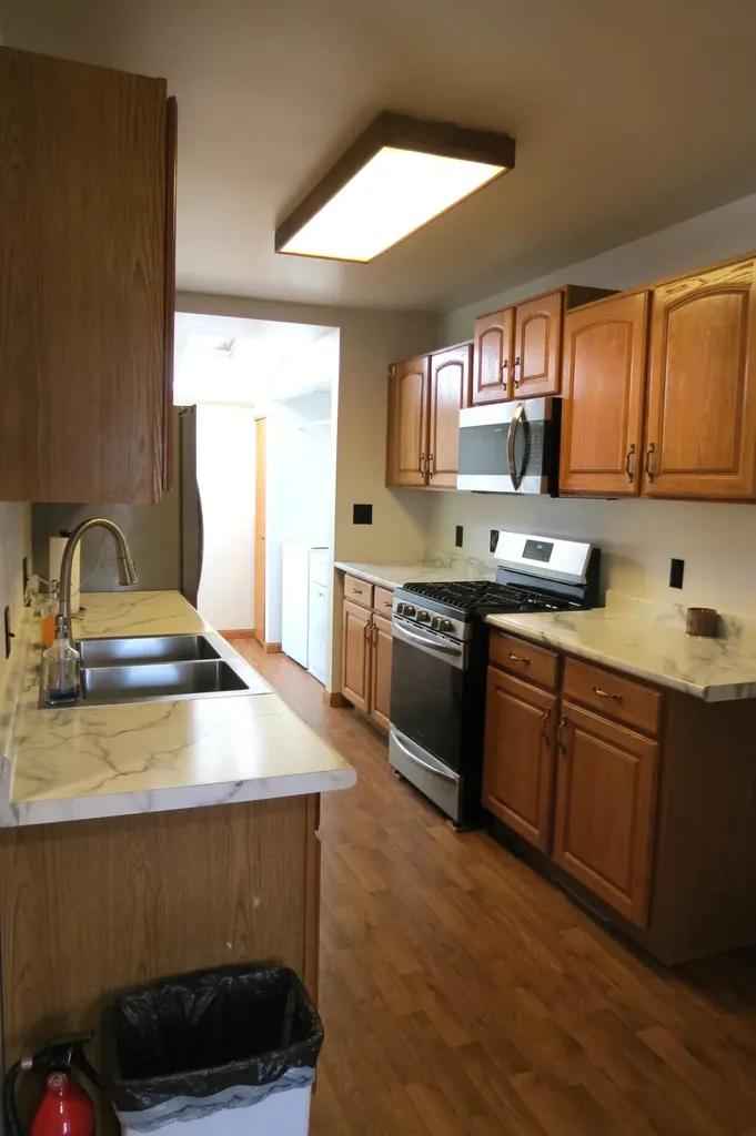 743 Ellery Avenue Jackson City MI 49202