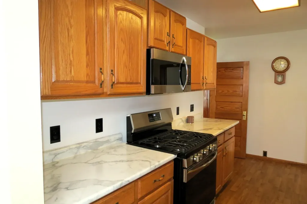 743 Ellery Avenue Jackson City MI 49202