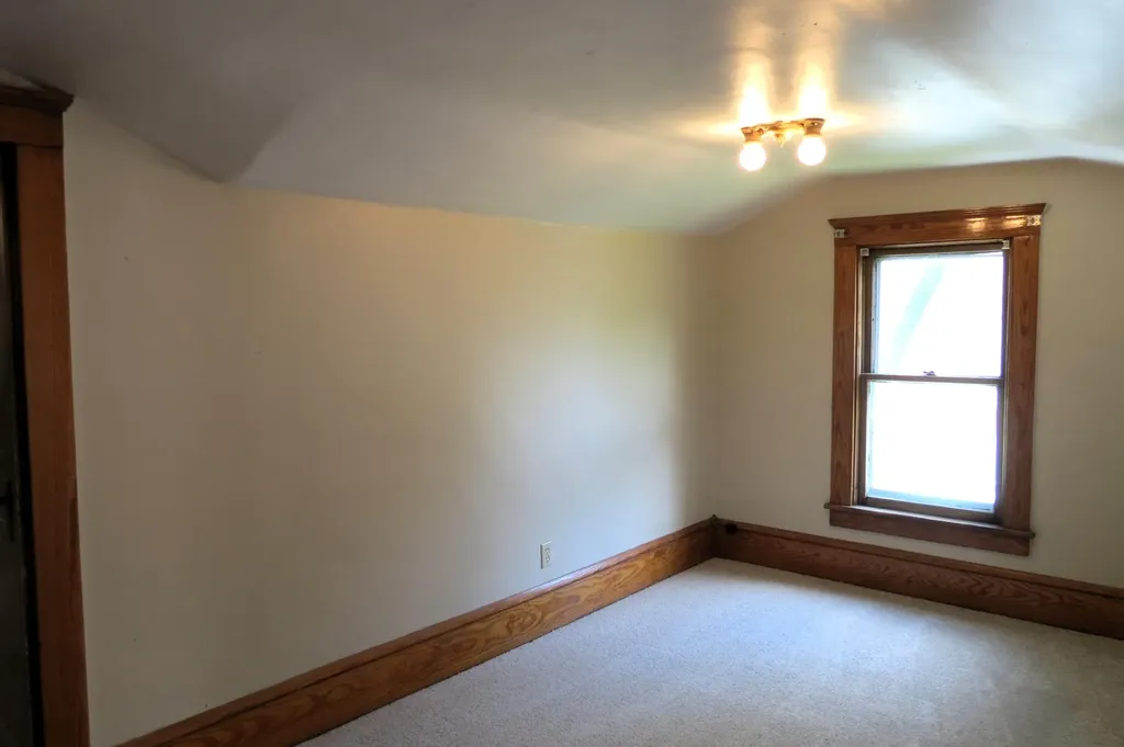743 Ellery Avenue Jackson City MI 49202