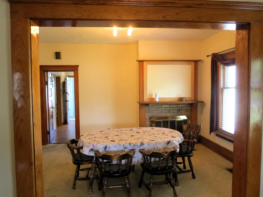 743 Ellery Avenue Jackson City MI 49202