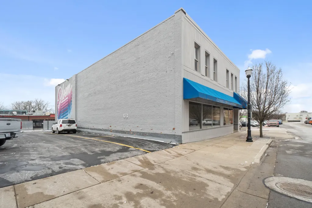 132 W Pearl Street Jackson City MI 49201