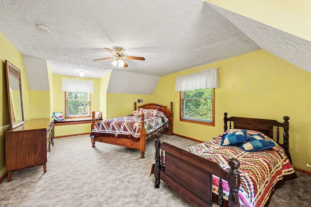 10130 Emerald Court Cambridge Township MI 49230