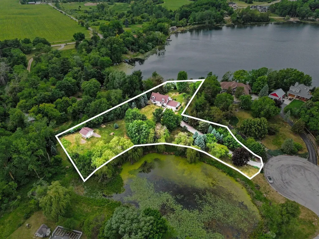 10130 Emerald Court Cambridge Township MI 49230