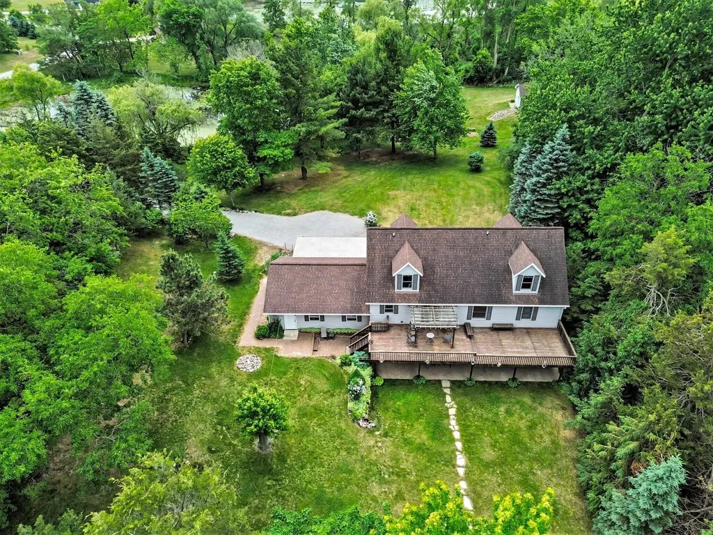 10130 Emerald Court Cambridge Township MI 49230