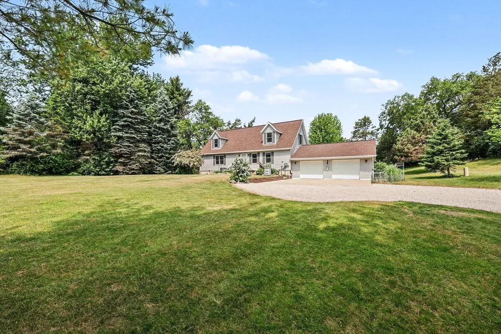 10130 Emerald Court Cambridge Township MI 49230