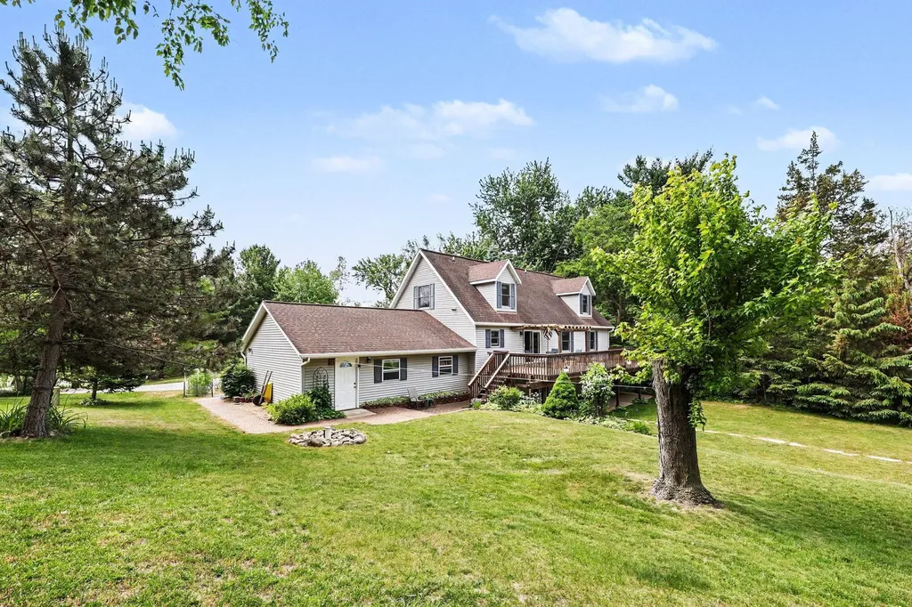 10130 Emerald Court Cambridge Township MI 49230