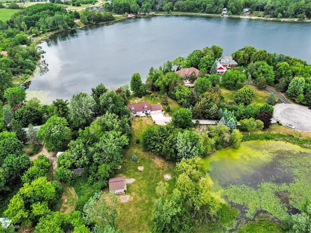 10130 Emerald Court Cambridge Township MI 49230