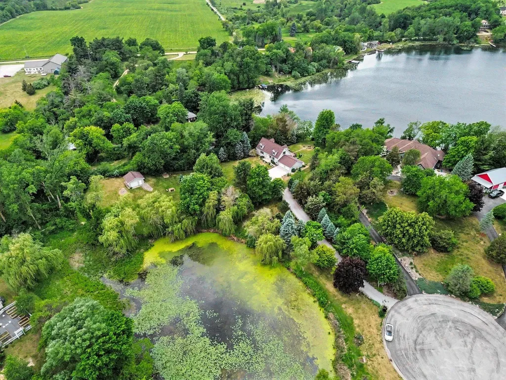 10130 Emerald Court Cambridge Township MI 49230
