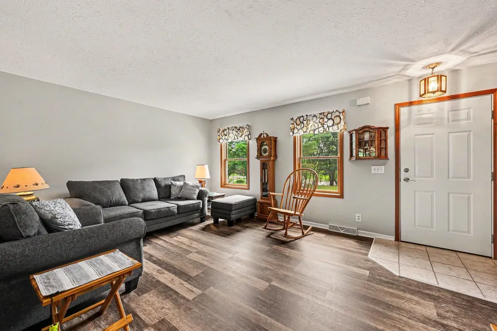 10130 Emerald Court Cambridge Township MI 49230