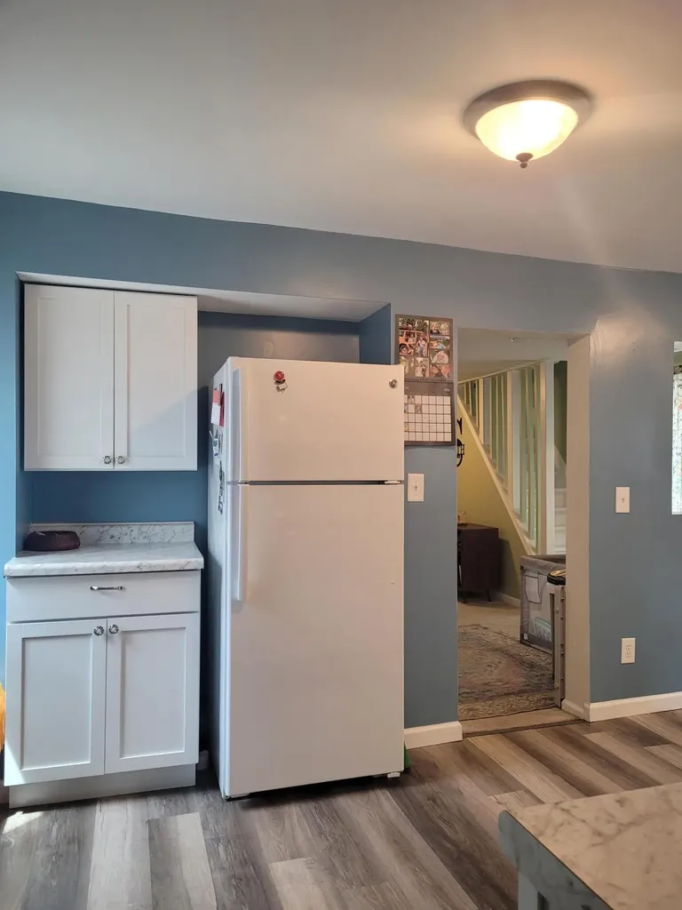 52 W Bacon Street Hillsdale City MI 49242