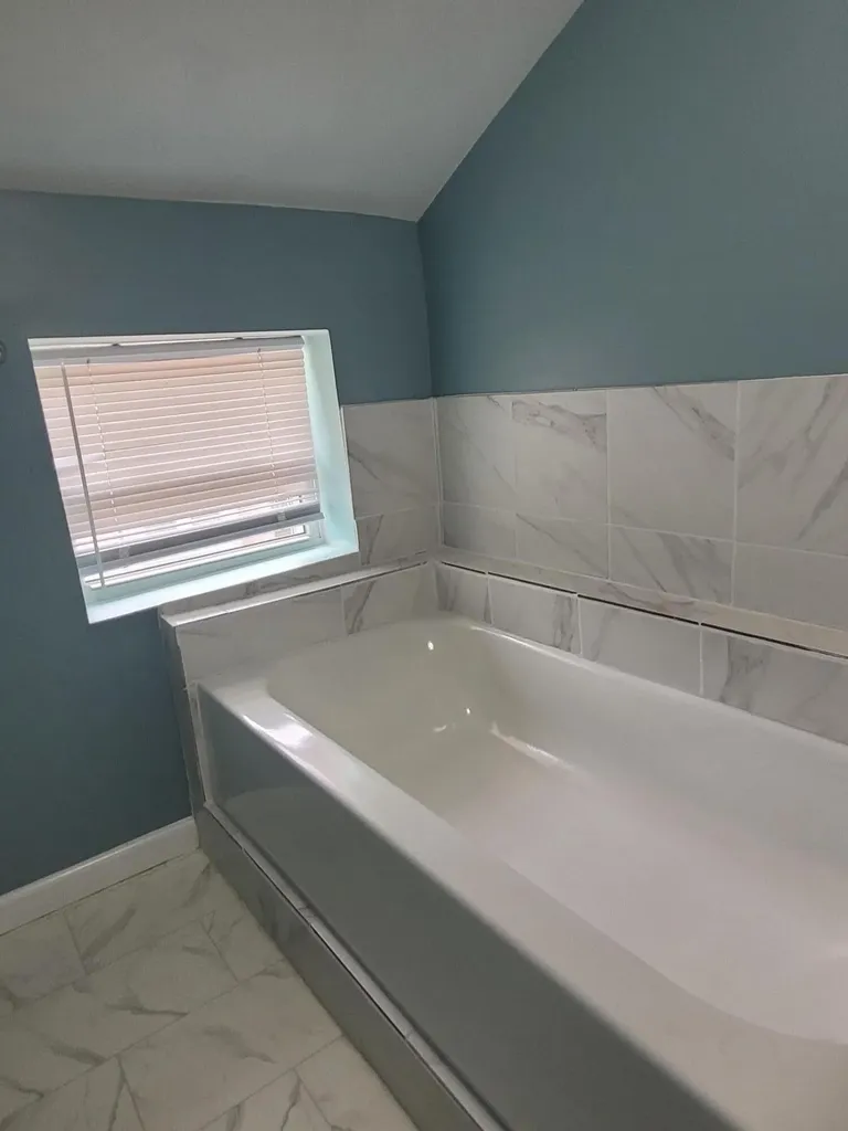 52 W Bacon Street Hillsdale City MI 49242