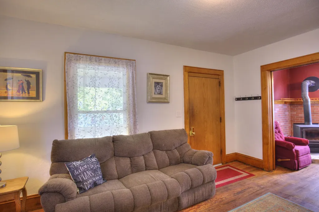307 Douglas Street Jackson City MI 49203