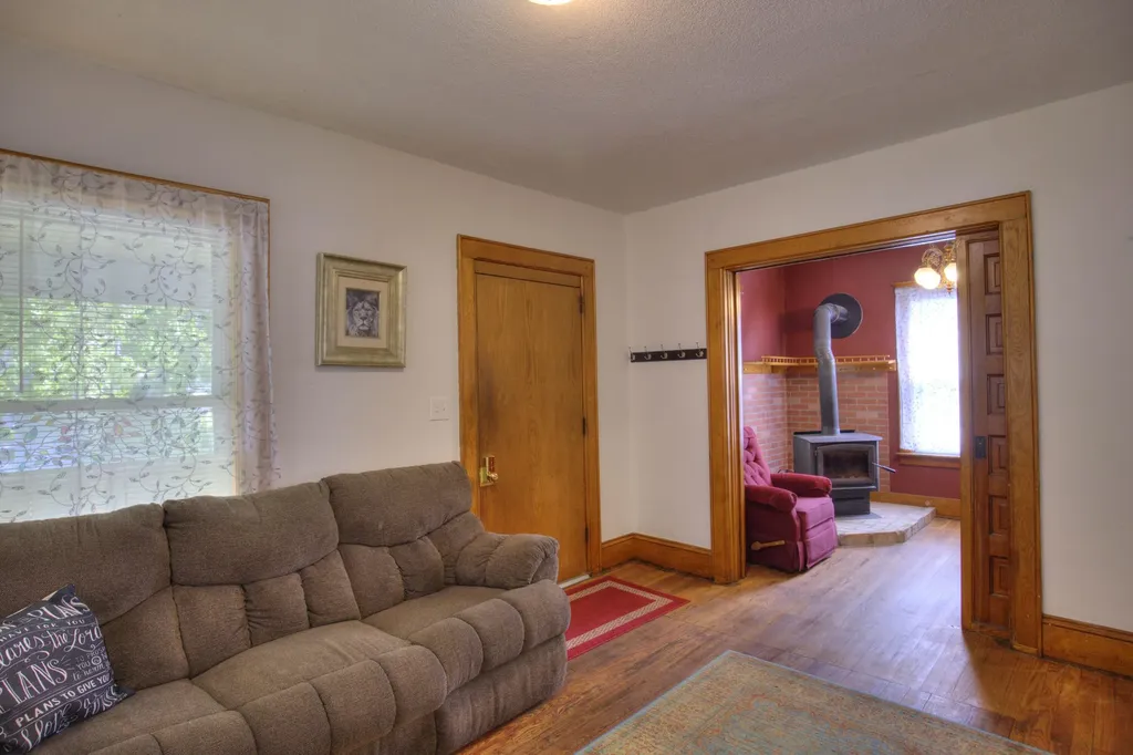 307 Douglas Street Jackson City MI 49203