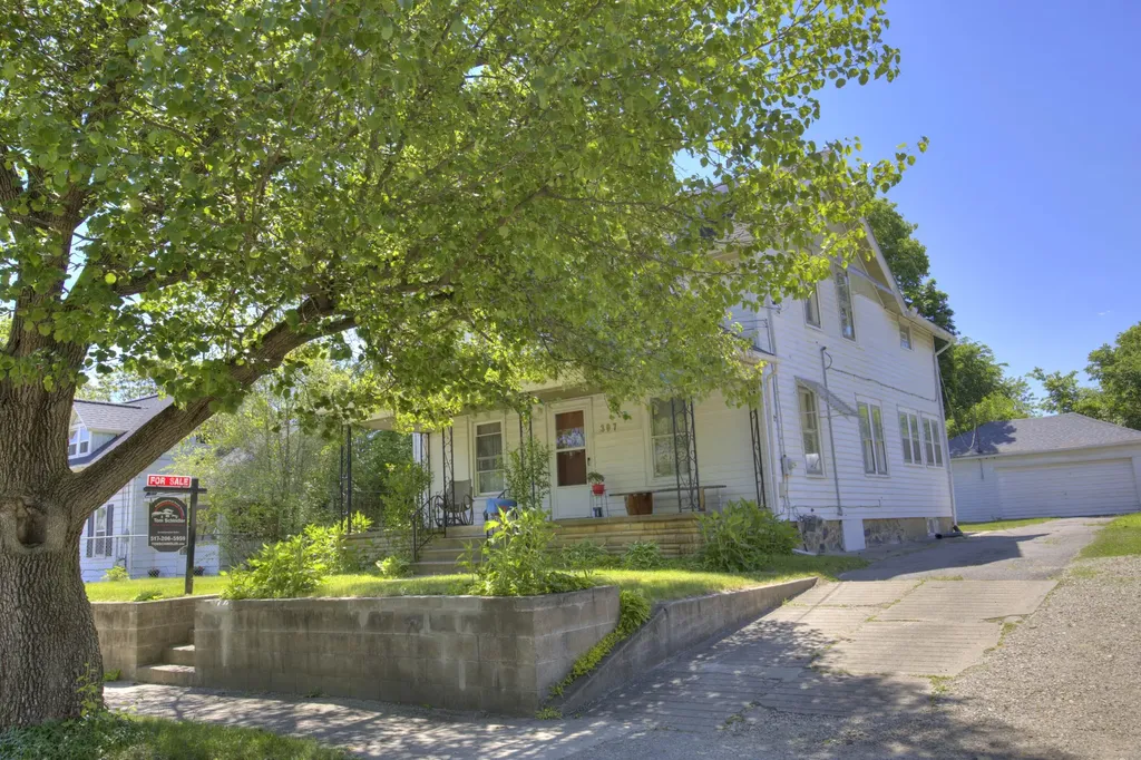 307 Douglas Street Jackson City MI 49203