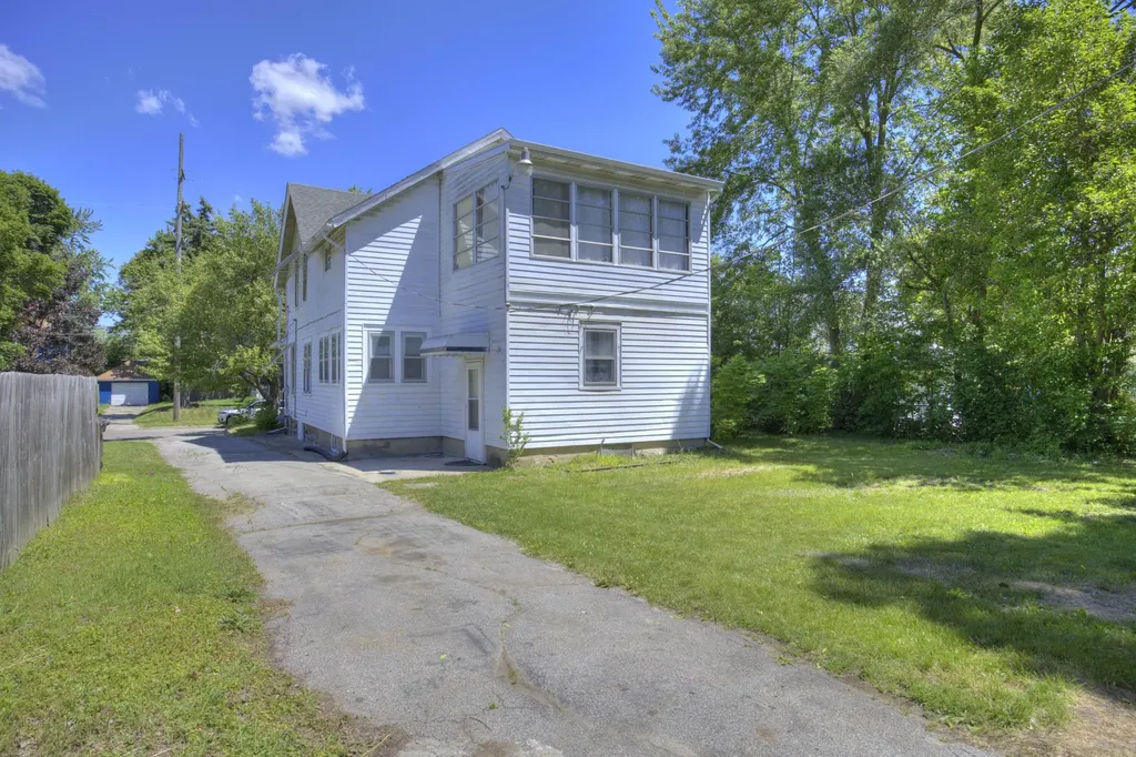 307 Douglas Street Jackson City MI 49203