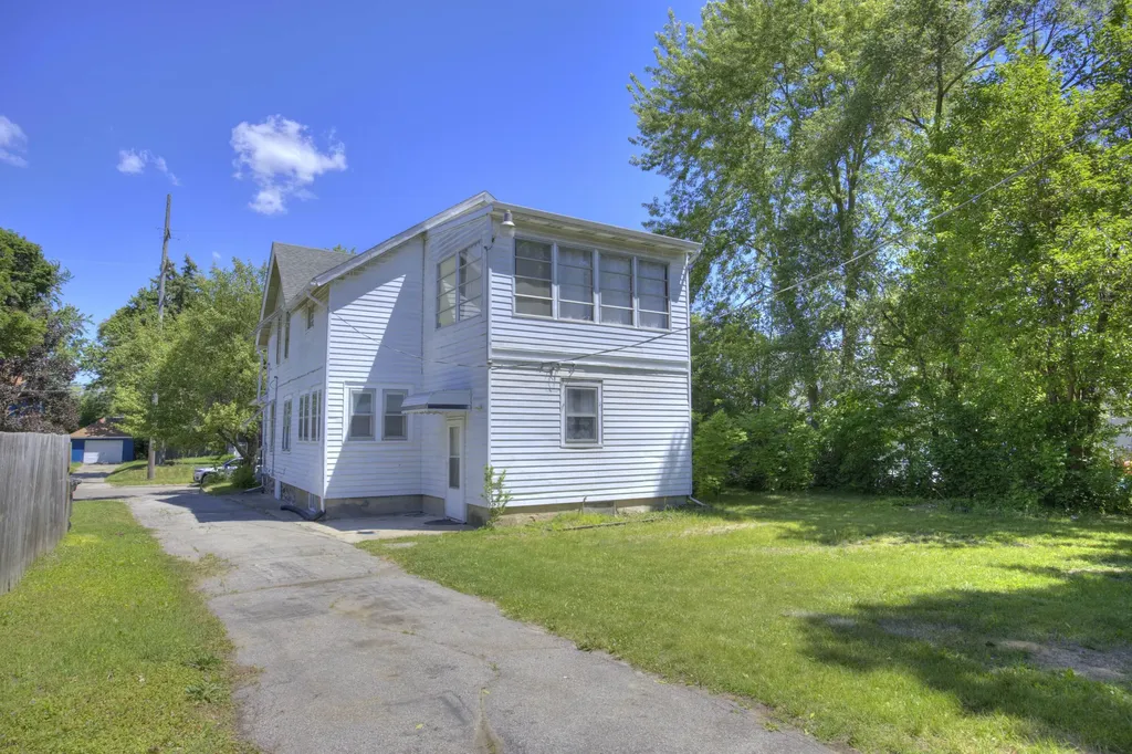307 Douglas Street Jackson City MI 49203