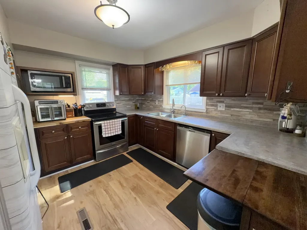 3456 Acacia Boulevard Summit Township MI 49203