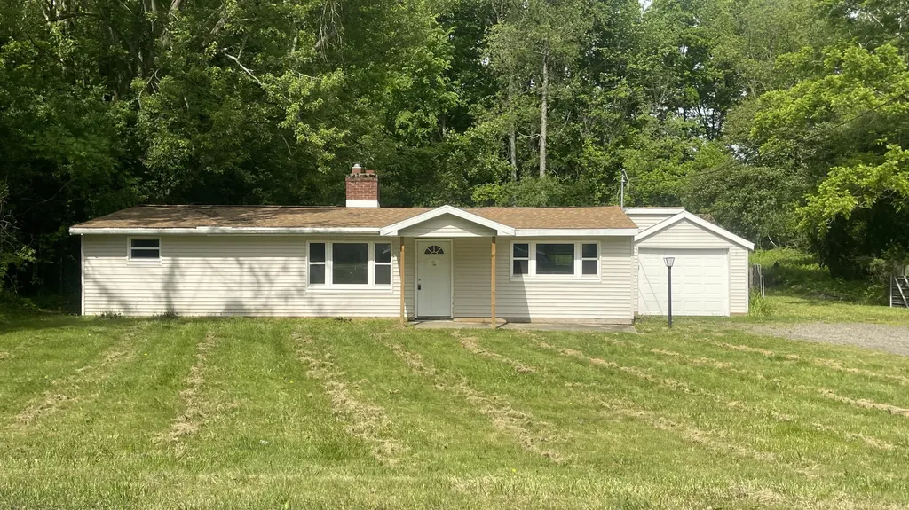 244 Woodland Avenue Blackman Charter Township MI 49203