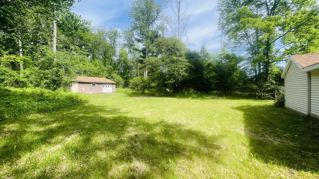 244 Woodland Avenue Blackman Charter Township MI 49203