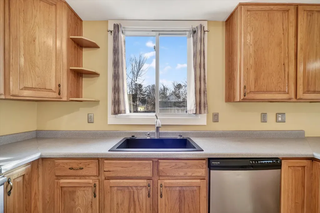 213 N Gorham Street Jackson City MI 49202