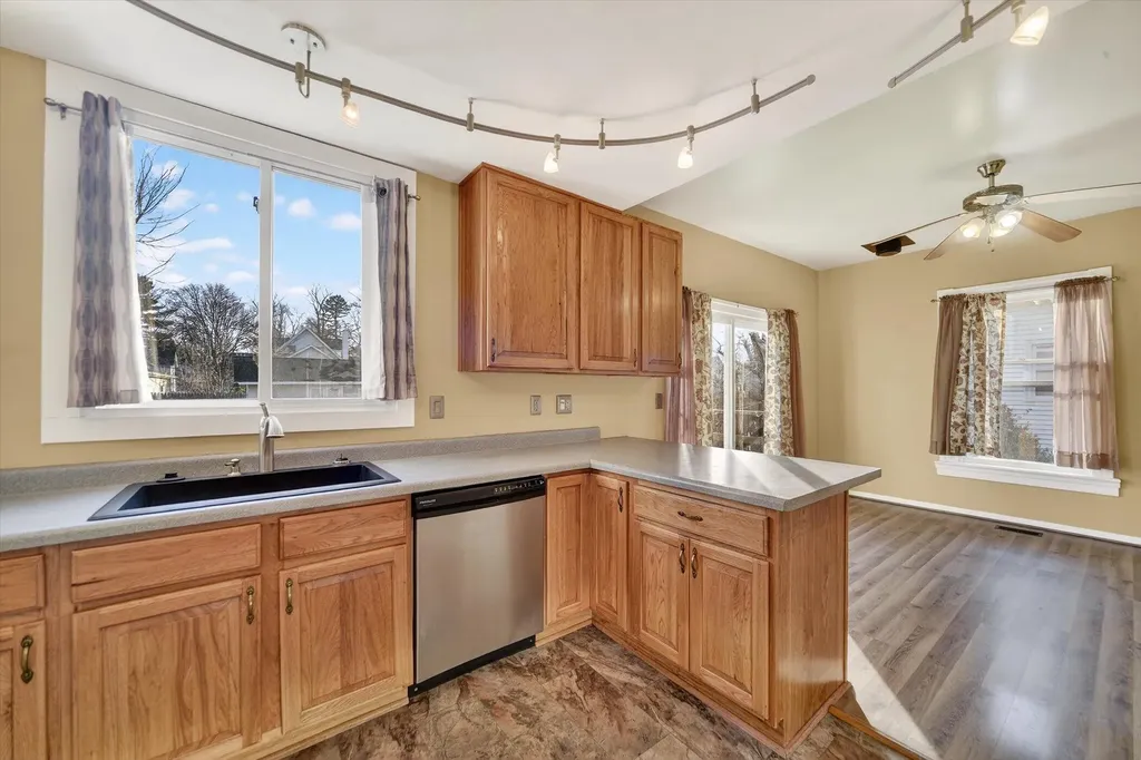 213 N Gorham Street Jackson City MI 49202