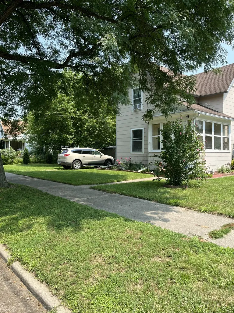 213 N Gorham Street Jackson City MI 49202