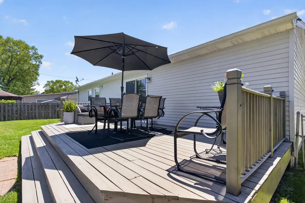 5650 Poplar Drive Leoni Township MI 49201