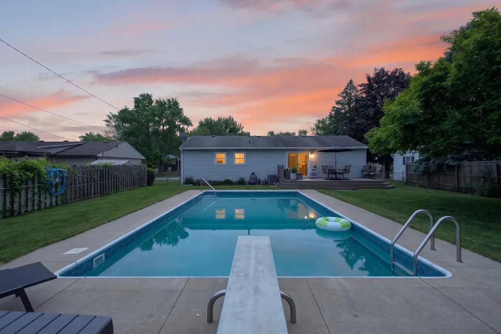 5650 Poplar Drive Leoni Township MI 49201