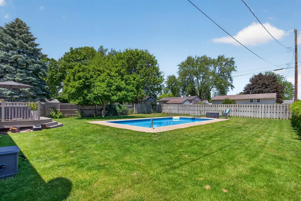 5650 Poplar Drive Leoni Township MI 49201
