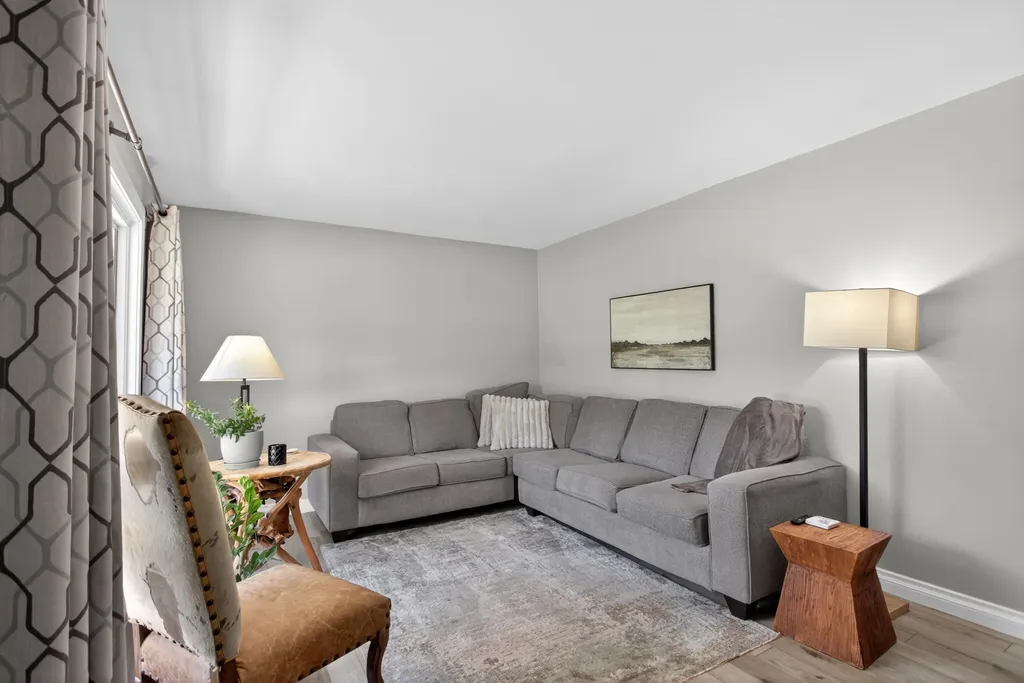 5650 Poplar Drive Leoni Township MI 49201