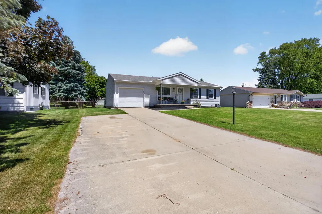 5650 Poplar Drive Leoni Township MI 49201