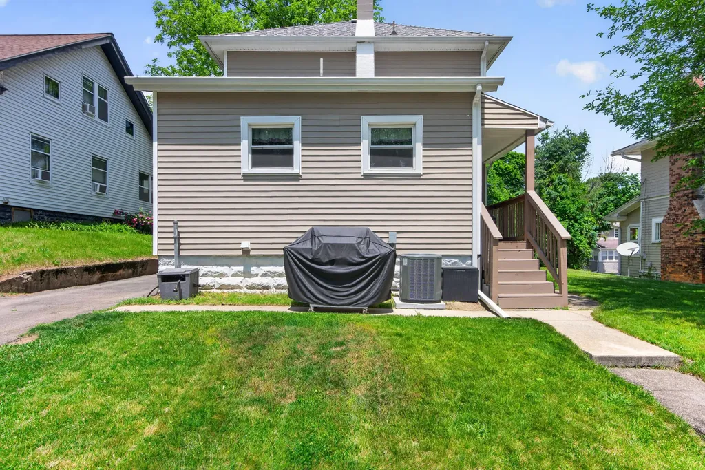 439 Madison Street Jackson City MI 49202
