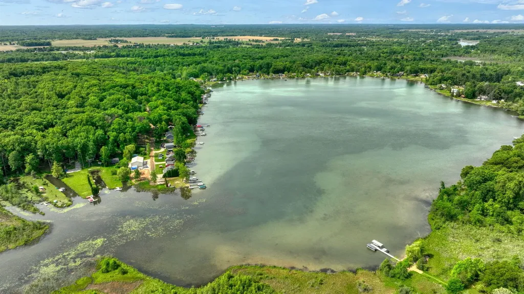 2114 Timber Lane Norvell Township MI 49230