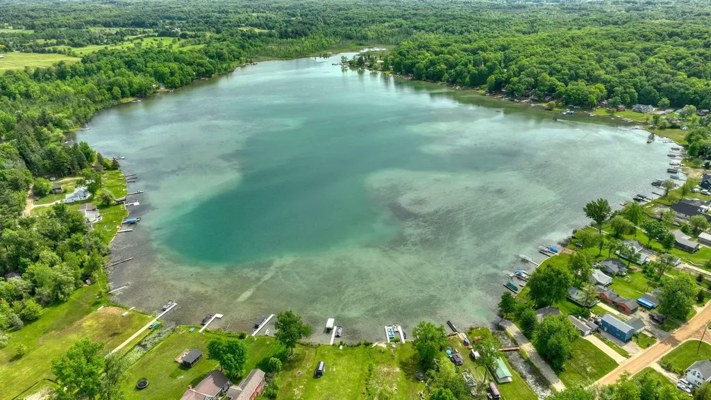 2114 Timber Lane Norvell Township MI 49230