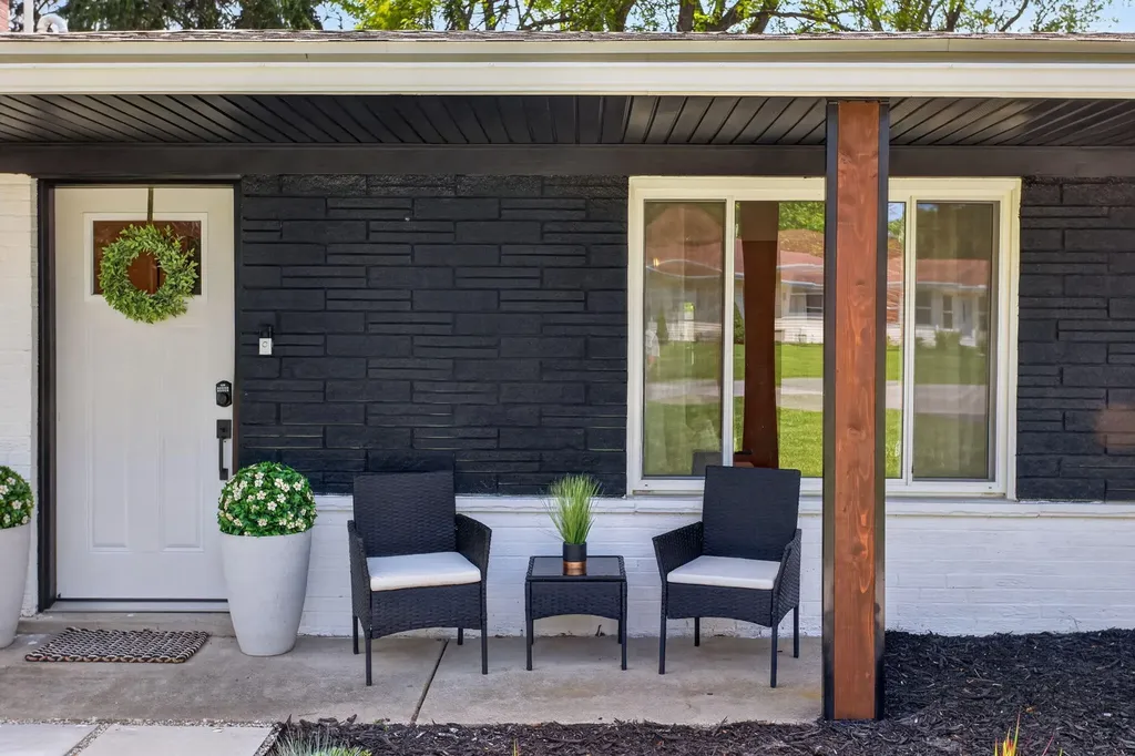1525 Larrys Drive Summit Township MI 49203