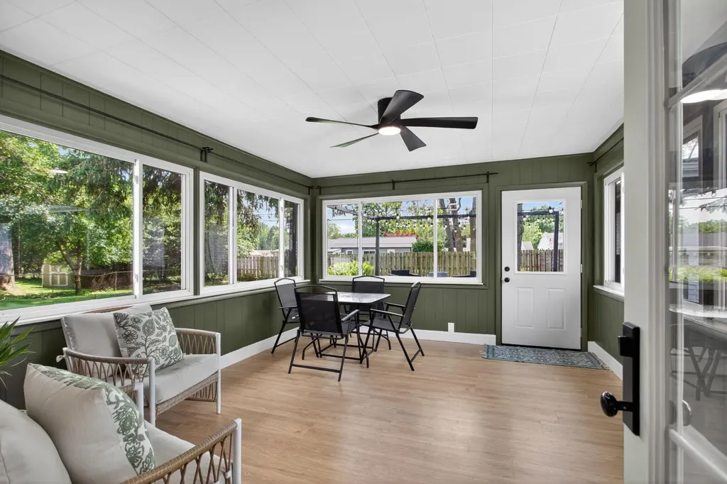 1525 Larrys Drive Summit Township MI 49203