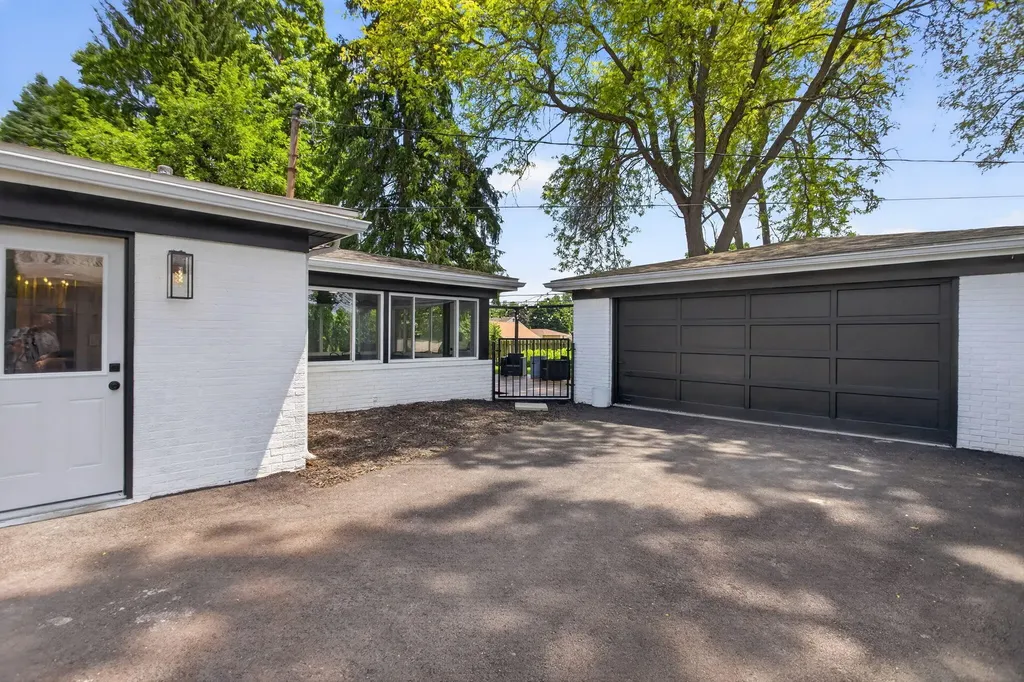 1525 Larrys Drive Summit Township MI 49203