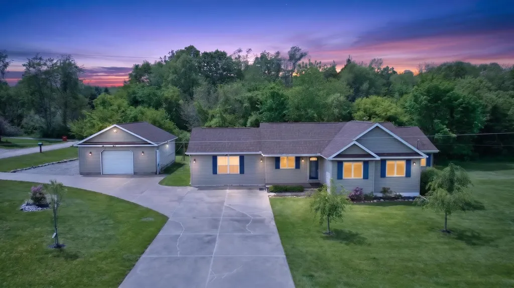 10740 Montview Drive Somerset Township MI 49249