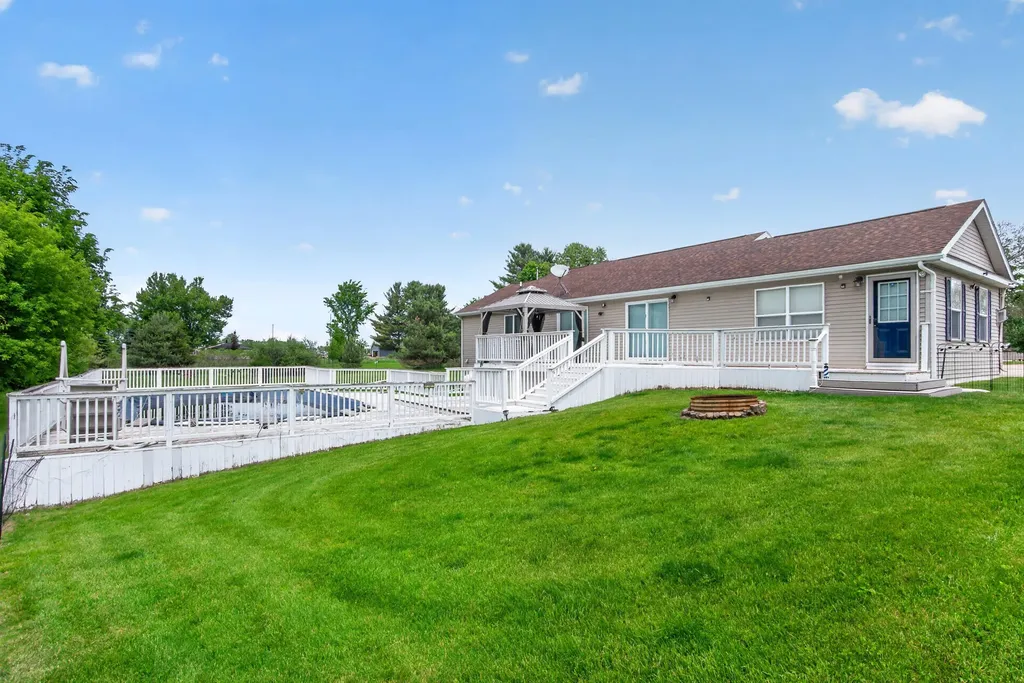 10740 Montview Drive Somerset Township MI 49249