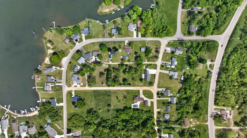 10740 Montview Drive Somerset Township MI 49249