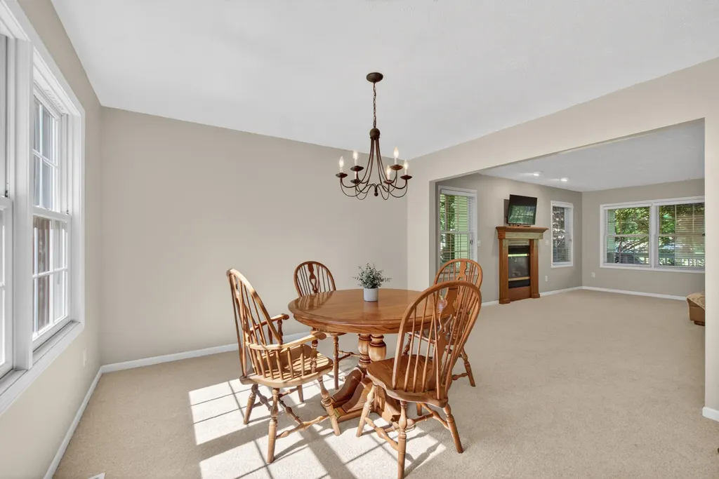 2073 Elwood Boulevard Spring Arbor Township MI 49283