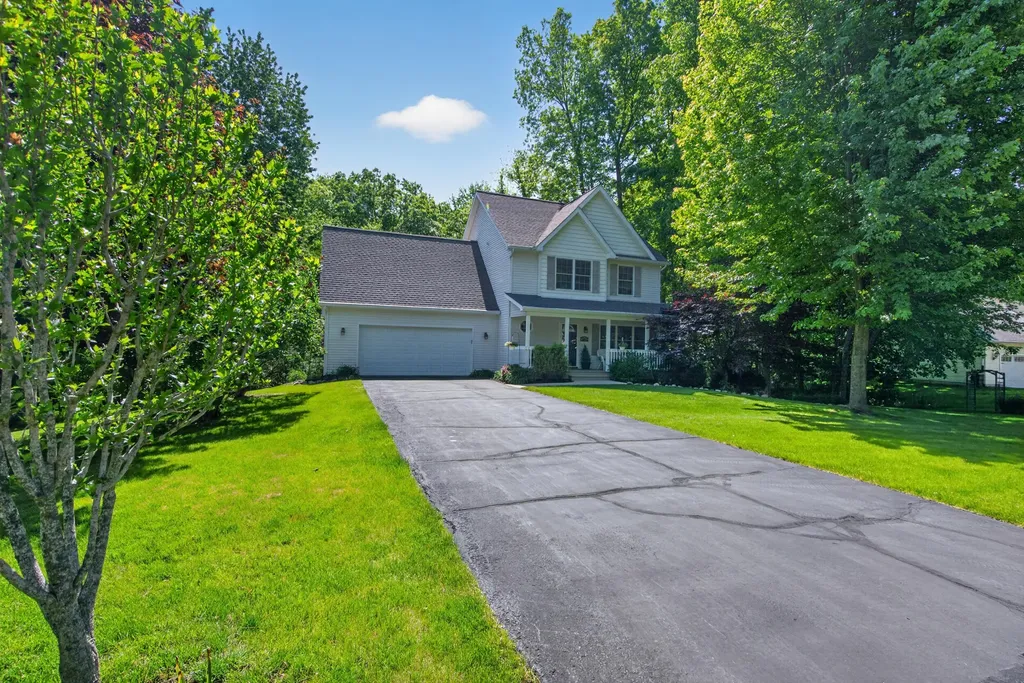 2073 Elwood Boulevard Spring Arbor Township MI 49283
