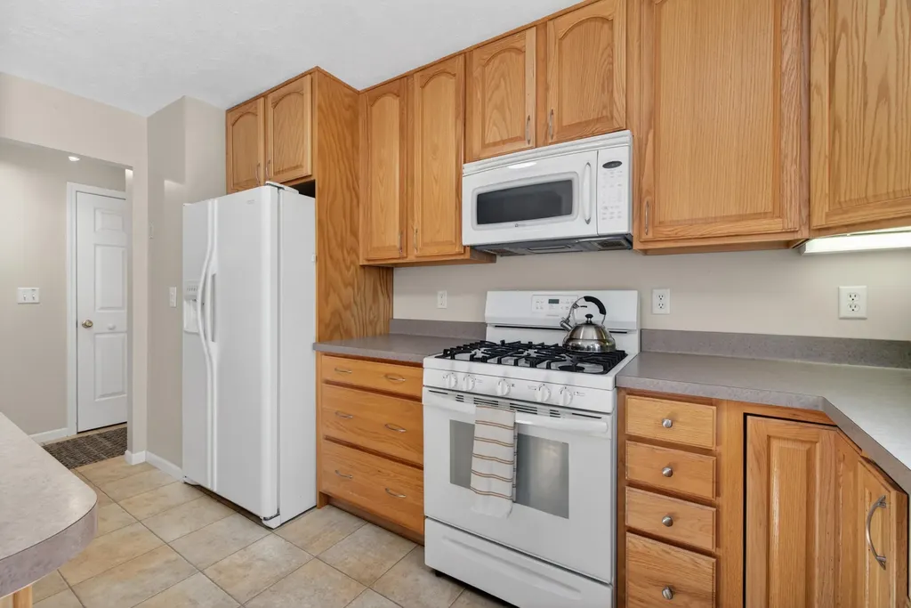 2073 Elwood Boulevard Spring Arbor Township MI 49283