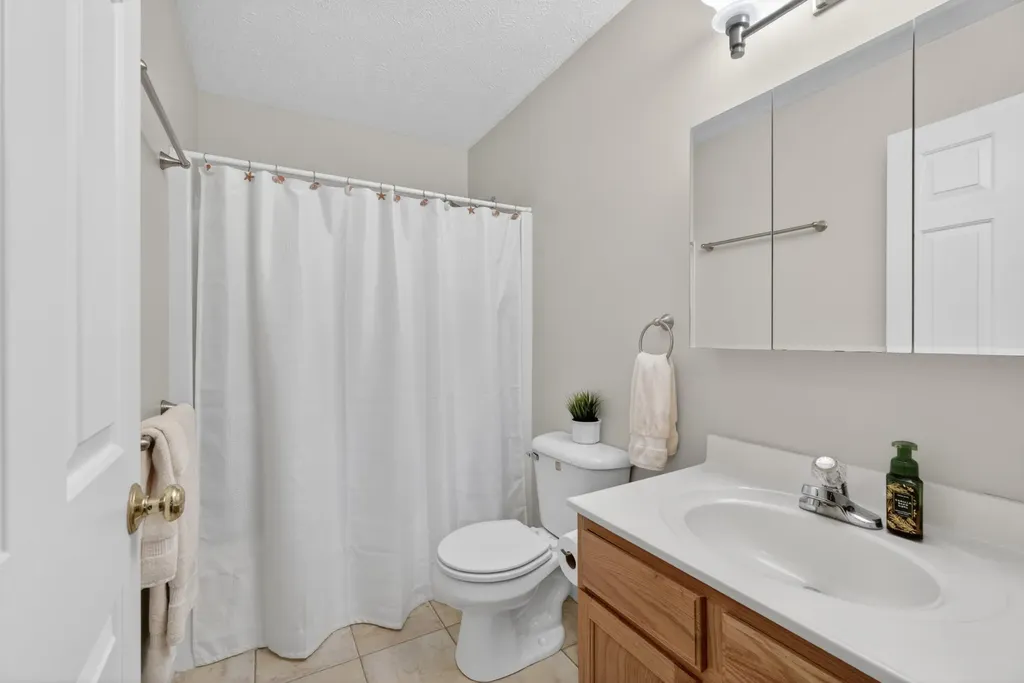 2073 Elwood Boulevard Spring Arbor Township MI 49283